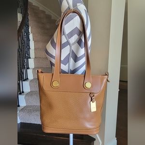 Dooney & Bourke Tote